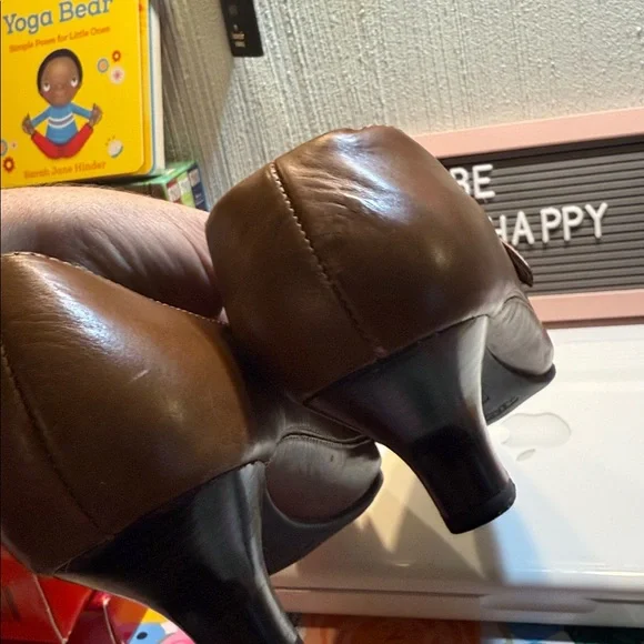 AEROSOLES Tan Leather Mary Jane Shoes - Picture 4 of 8